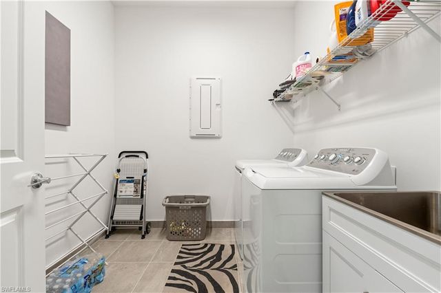12303 Bonnet DR, Naples, FL 34120