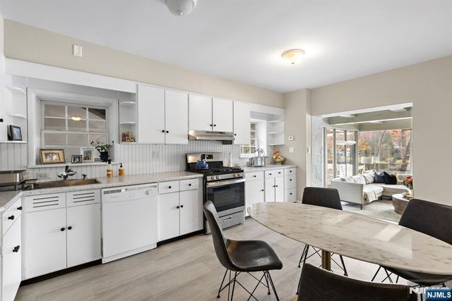 940 Loch Road, Franklin Lakes, NJ 07417