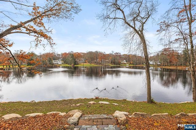 940 Loch Road, Franklin Lakes, NJ 07417