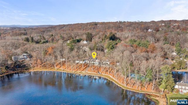 940 Loch Road, Franklin Lakes, NJ 07417