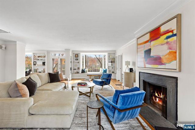 940 Loch Road, Franklin Lakes, NJ 07417