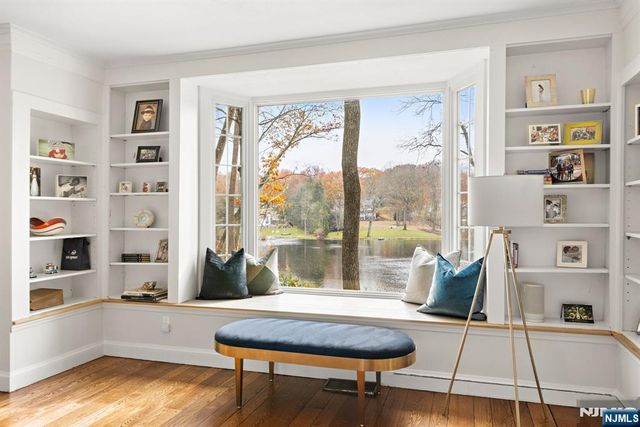 940 Loch Road, Franklin Lakes, NJ 07417