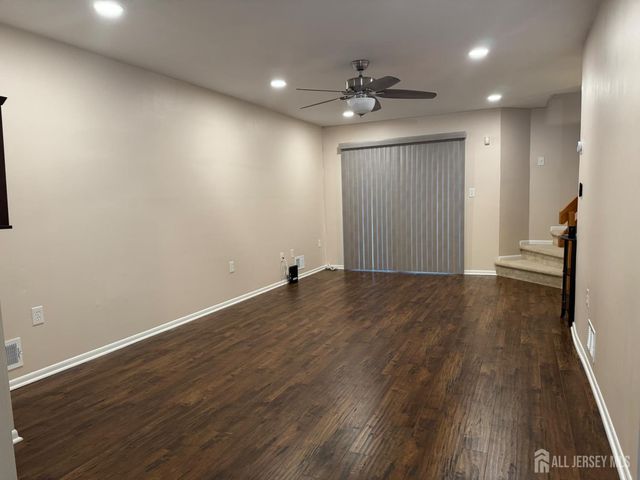 1135 Schmidt Lane, North Brunswick, NJ 08902