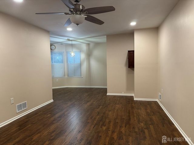 1135 Schmidt Lane, North Brunswick, NJ 08902