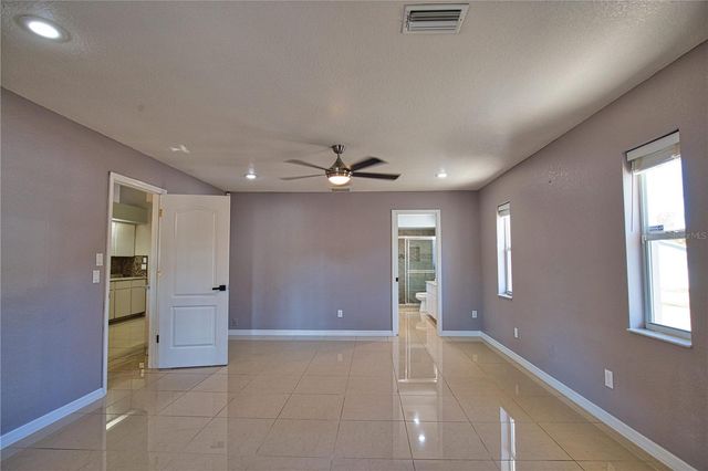 3985 MASSINI AVENUE, North Port, FL 34286