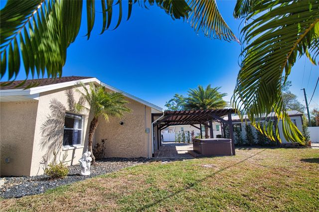 3985 MASSINI AVENUE, North Port, FL 34286