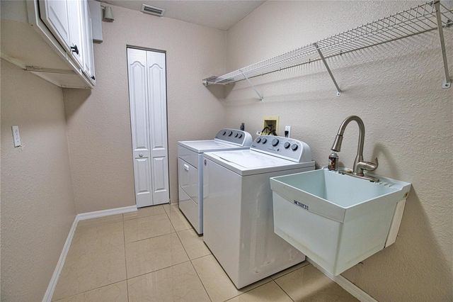 3985 MASSINI AVENUE, North Port, FL 34286