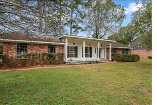 4716 Briarwood Circle, Chattanooga, TN 37416