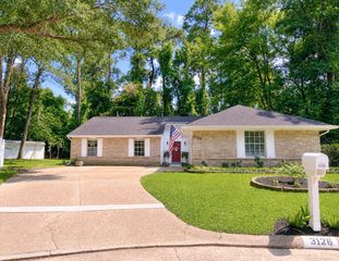 3126 Village Woods Drive, Houston, TX 77339