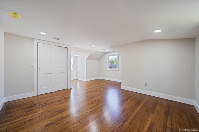 81 E 24th Street, Huntington Station, NY 11746
