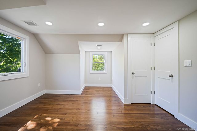 81 E 24th Street, Huntington Station, NY 11746