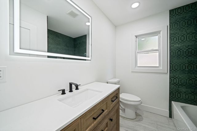 81 E 24th Street, Huntington Station, NY 11746