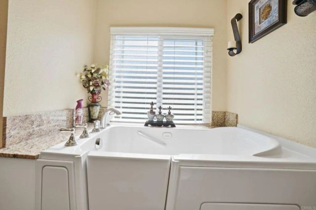 1481 Martinique Drive, Hemet, CA 92543