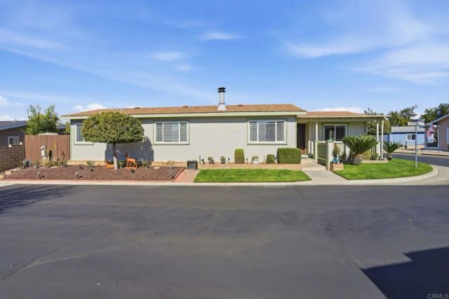 1481 Martinique Drive, Hemet, CA 92543