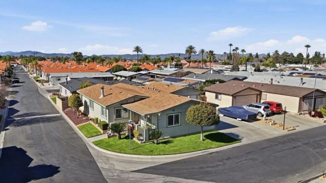 1481 Martinique Drive, Hemet, CA 92543