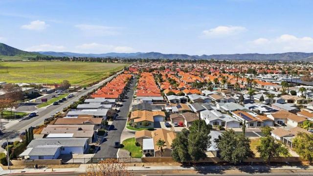 1481 Martinique Drive, Hemet, CA 92543