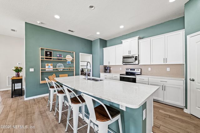 66087 EDGEWATER Drive, Yulee, FL 32097