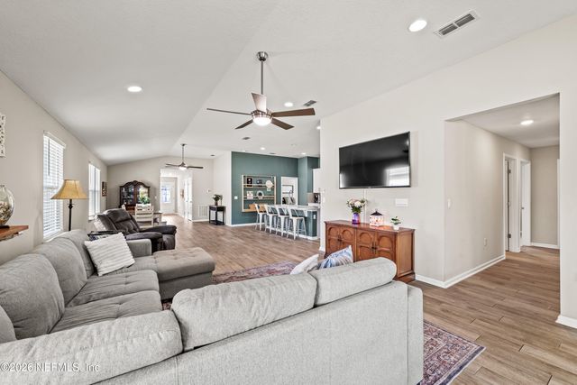 66087 EDGEWATER Drive, Yulee, FL 32097