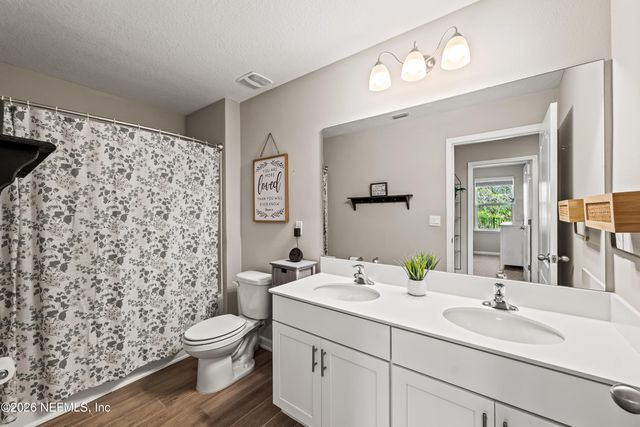 66087 EDGEWATER Drive, Yulee, FL 32097