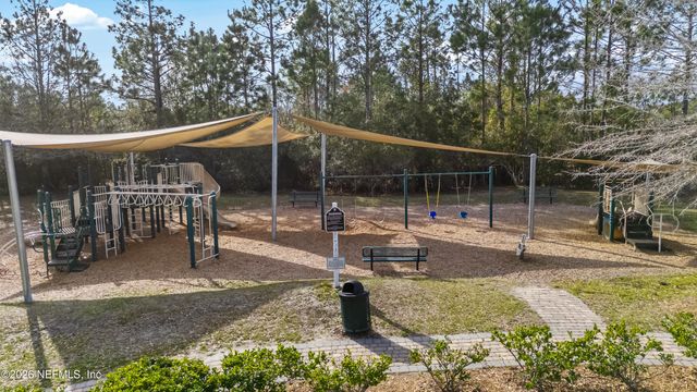 66087 EDGEWATER Drive, Yulee, FL 32097