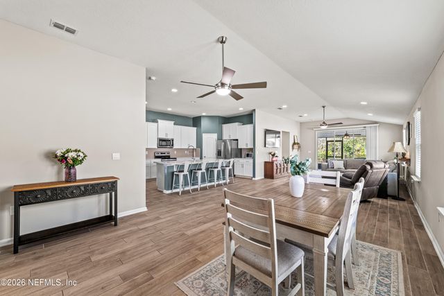 66087 EDGEWATER Drive, Yulee, FL 32097