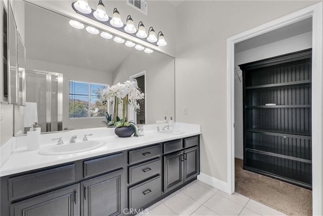 871 La Docena, Corona, CA 92879