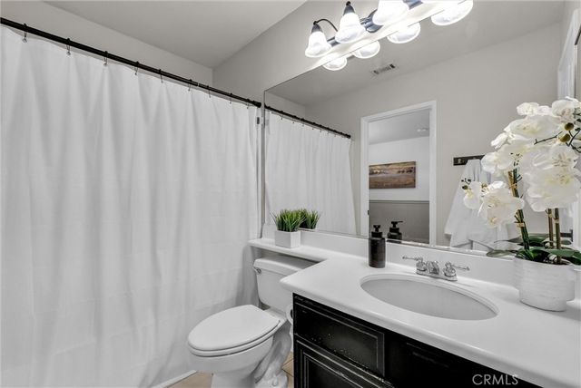 871 La Docena, Corona, CA 92879