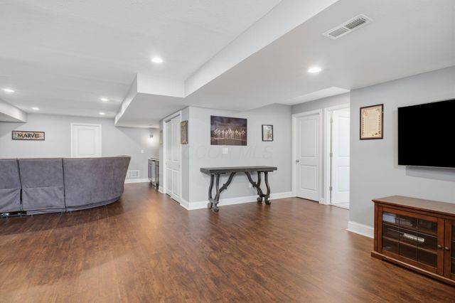 3446 Woodland Drive, Hilliard, OH 43026