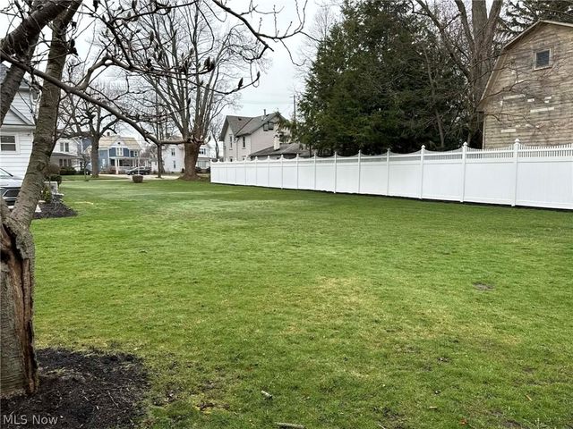 1926 Walnut Boulevard, Ashtabula, OH 44004