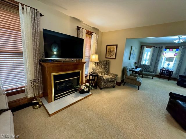 1926 Walnut Boulevard, Ashtabula, OH 44004