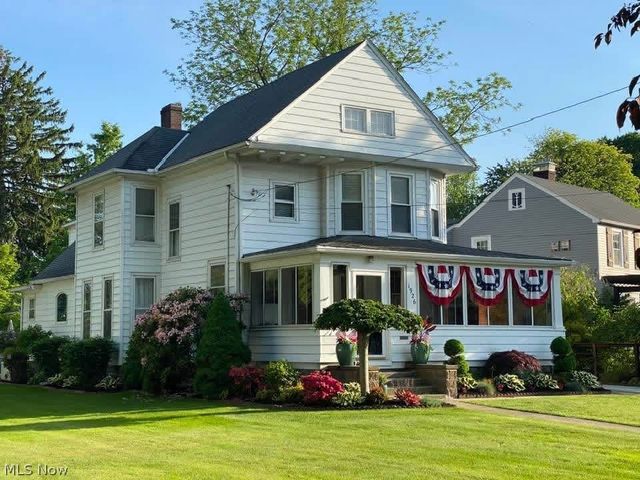 1926 Walnut Boulevard, Ashtabula, OH 44004