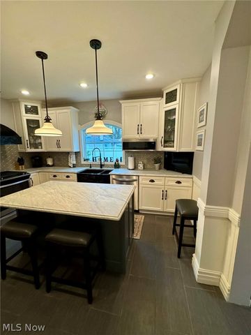 1926 Walnut Boulevard, Ashtabula, OH 44004