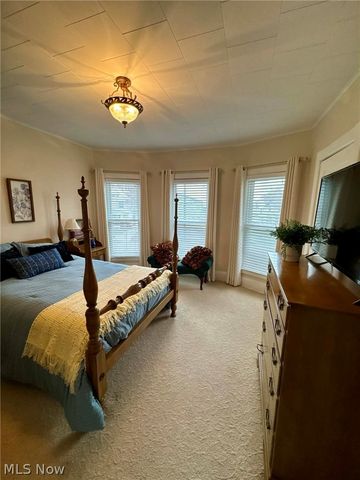 1926 Walnut Boulevard, Ashtabula, OH 44004