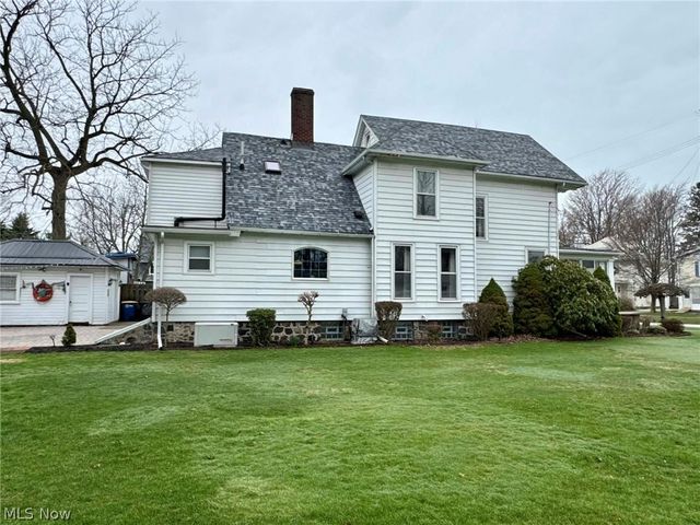 1926 Walnut Boulevard, Ashtabula, OH 44004