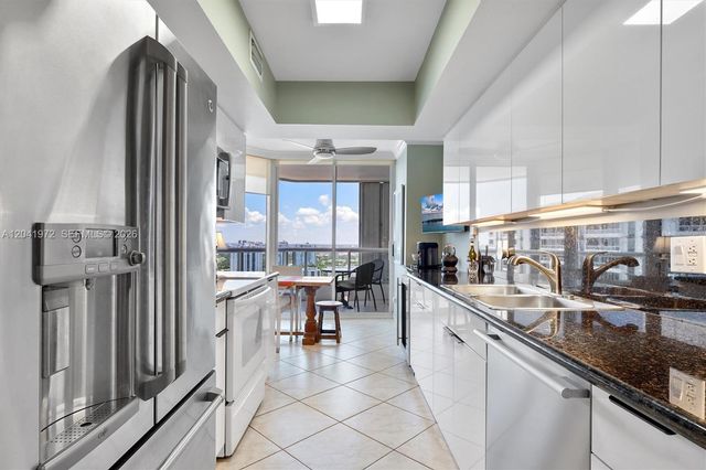 21205 Yacht Club Dr 3003, Aventura, FL 33180
