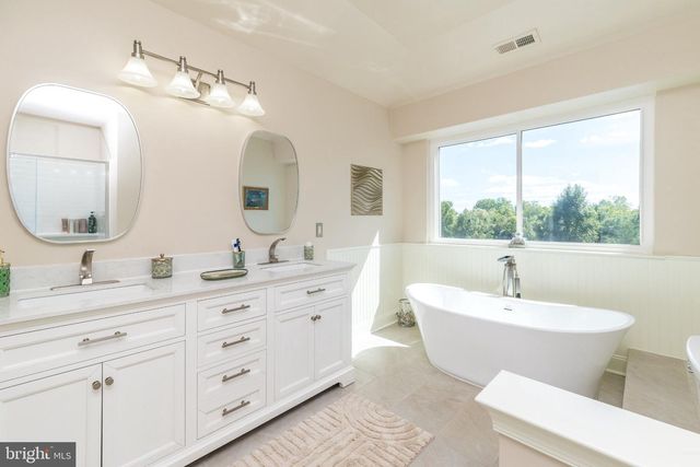 1616 STONY CIR, Quakertown, PA 18951