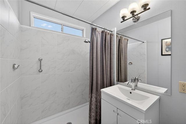 49305 Highway 74 4, Palm Desert, CA 92260