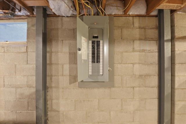 167 Ceramic Drive, Columbus, OH 43214