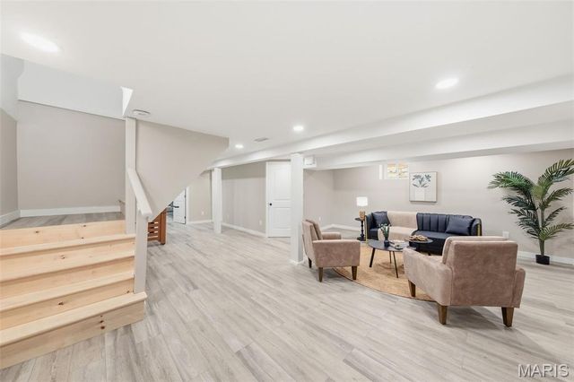 4939 Lisette Avenue, St Louis, MO 63109