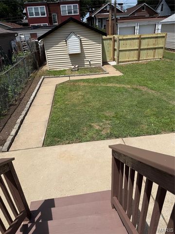 4939 Lisette Avenue, St Louis, MO 63109