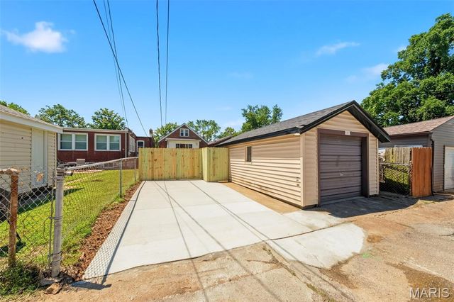 4939 Lisette Avenue, St Louis, MO 63109
