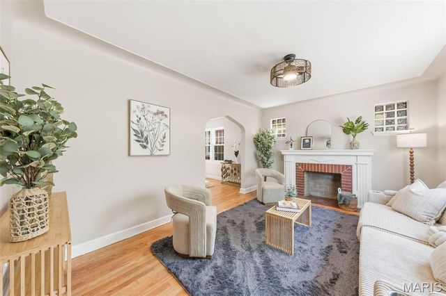 4939 Lisette Avenue, St Louis, MO 63109
