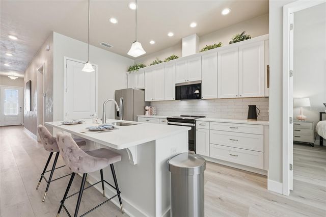 1005 NW 132ND BOULEVARD, Newberry, FL 32669