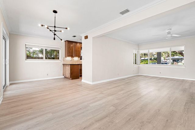 1900 NE 19th Street, Fort Lauderdale, FL 33305