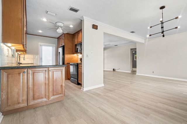 1900 NE 19th Street, Fort Lauderdale, FL 33305