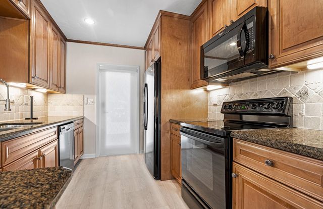 1900 NE 19th Street, Fort Lauderdale, FL 33305