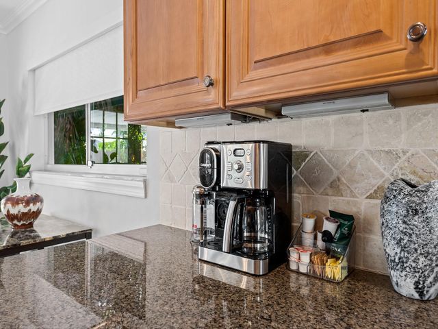 1900 NE 19th Street, Fort Lauderdale, FL 33305