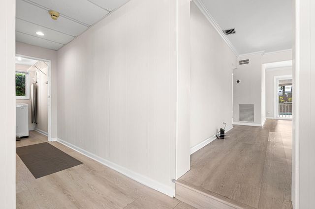 1900 NE 19th Street, Fort Lauderdale, FL 33305