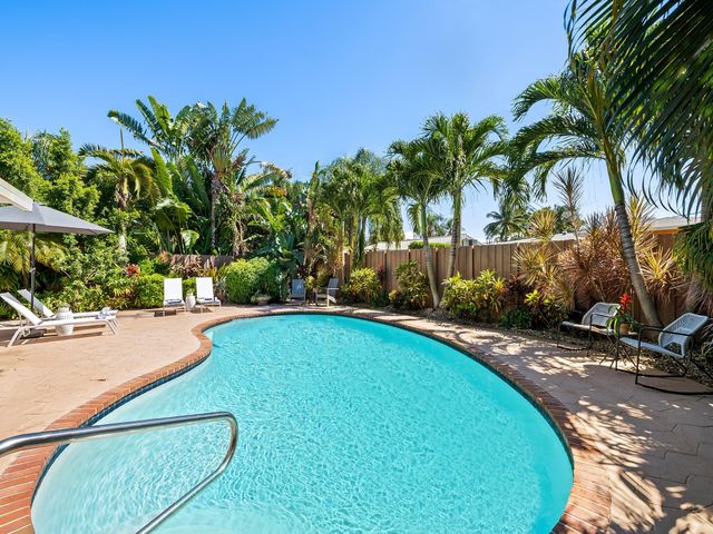 1900 NE 19th Street, Fort Lauderdale, FL 33305