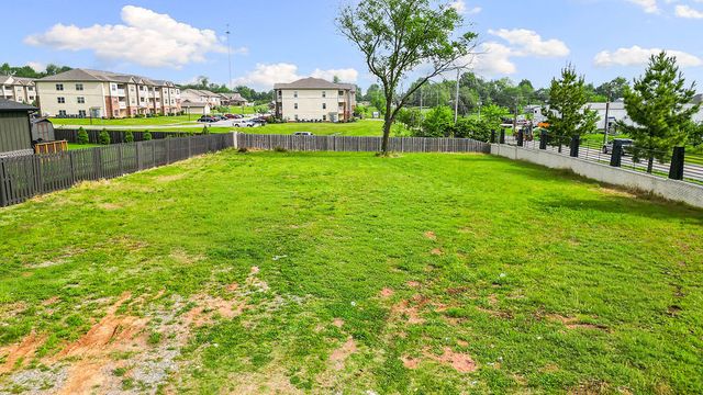 1300 Westridge Lane, Centerton, AR 72719